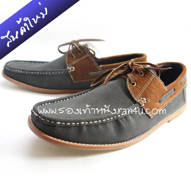 C020 รองเท้า boat shoes สีเทาพื้นไม้